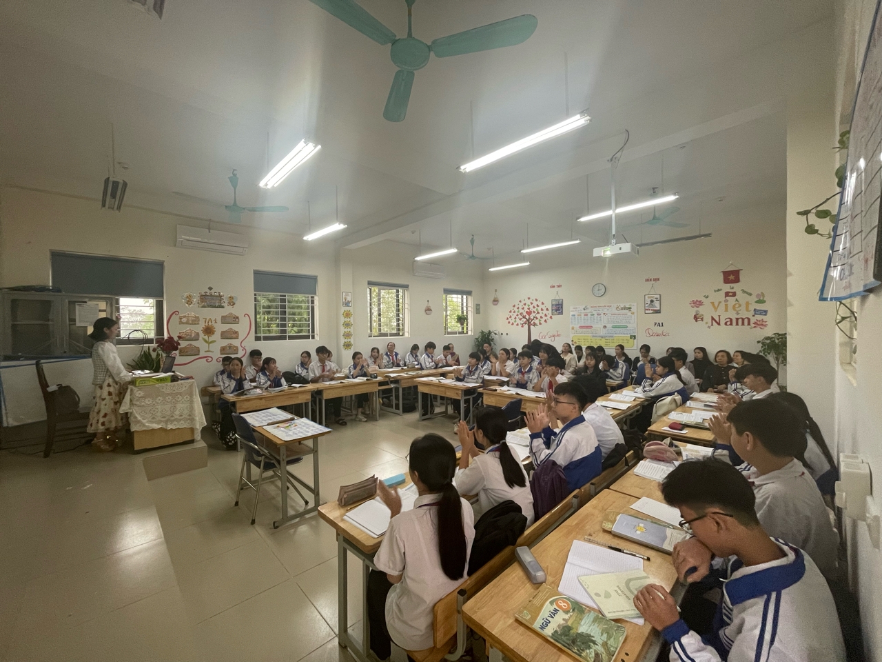 693564e022e32d001da6fa2d